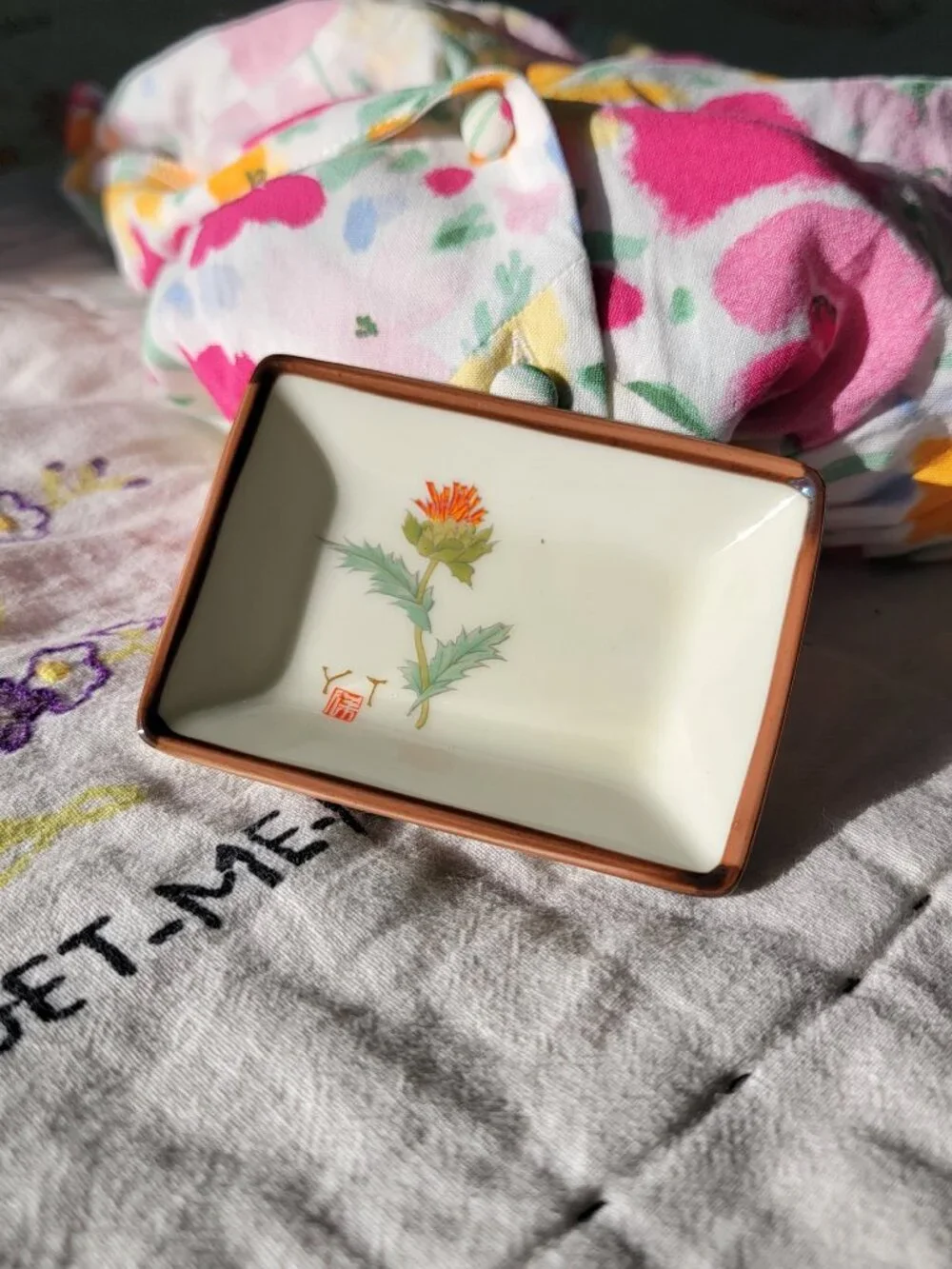 -'.🏵️ Benihana ceramic soy sauce tray 🏵️.'-